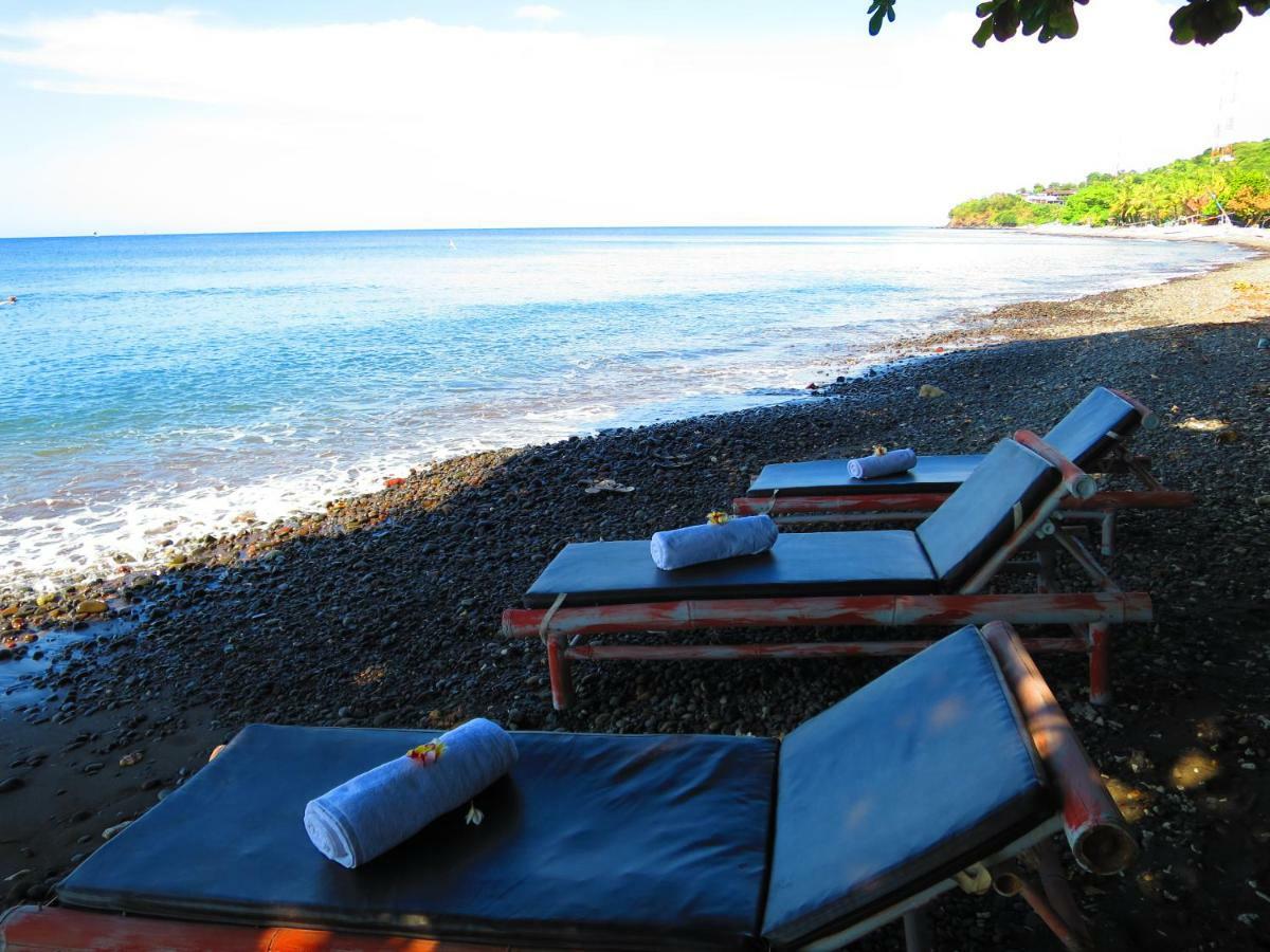 Rising Star Beach Resort Amed  Exterior photo